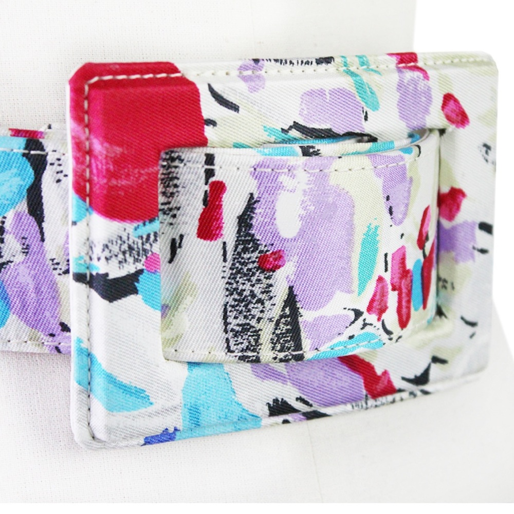 Oscar de la Renta Floral Canvas White Leather Belt
